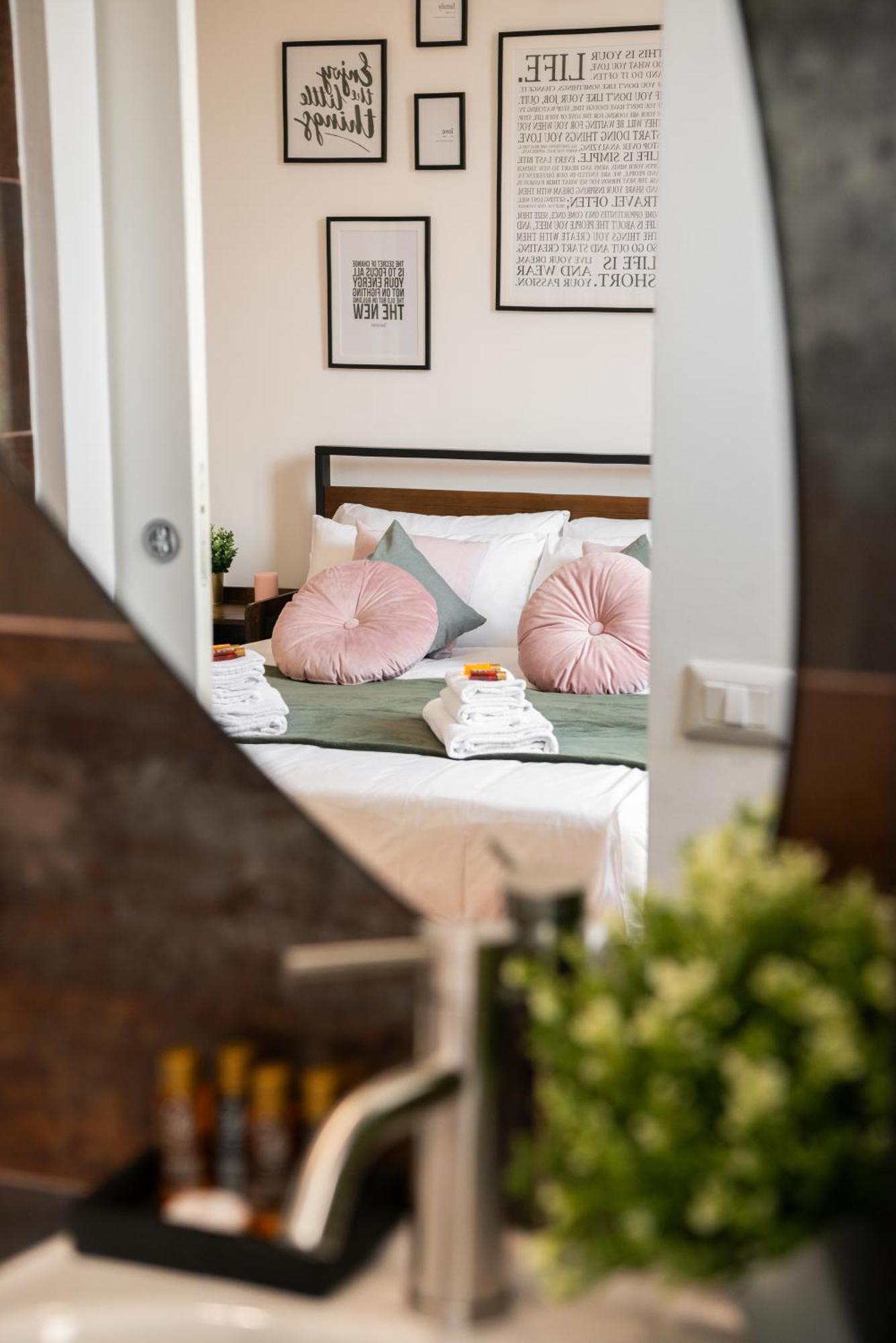 Piacentino Homes San Giovanni Apartment Rome Extérieur photo